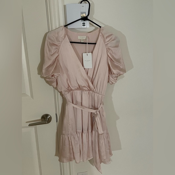 Light pink - Picture 1 of 3